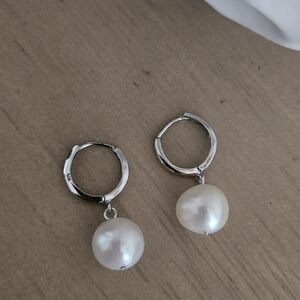 Sterling silver White pearl earrings